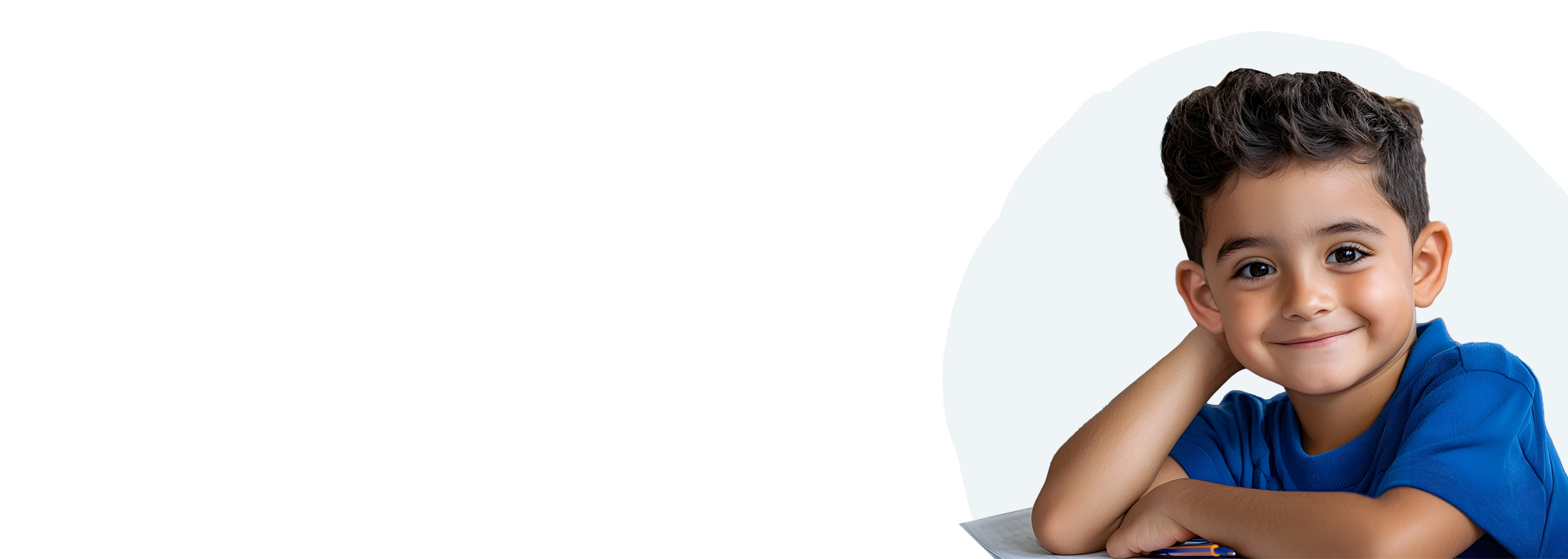 Niño sonriendo — Centro Takumi